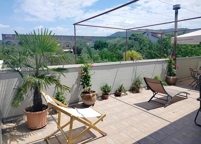 Апартаменты Lea