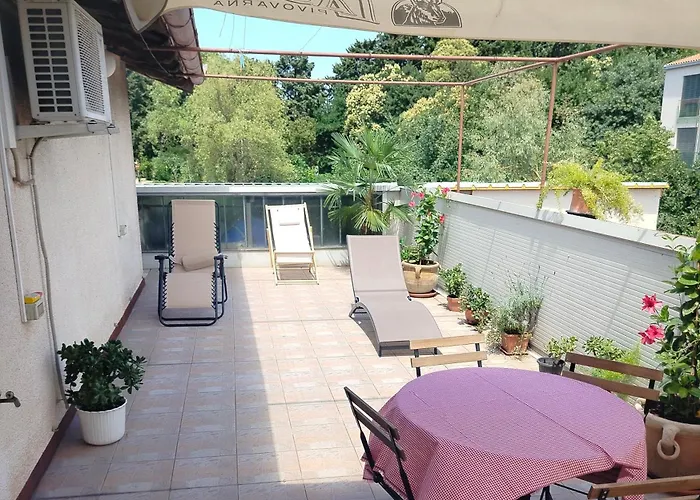 Апартаменты Lea